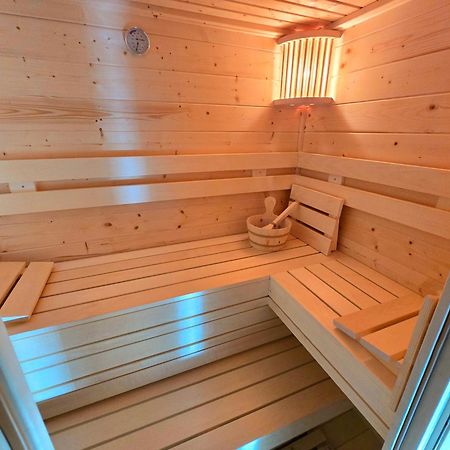 De Corner Van Zeeland Met Jacuzzi Синт Аналанд Екстериор снимка